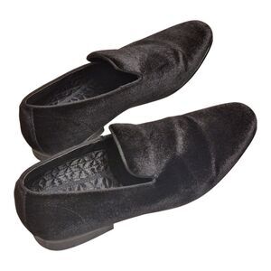 Steve Madden Black Velvet Loafers 8 Old Money Luxury Casual Formal Dark Academia